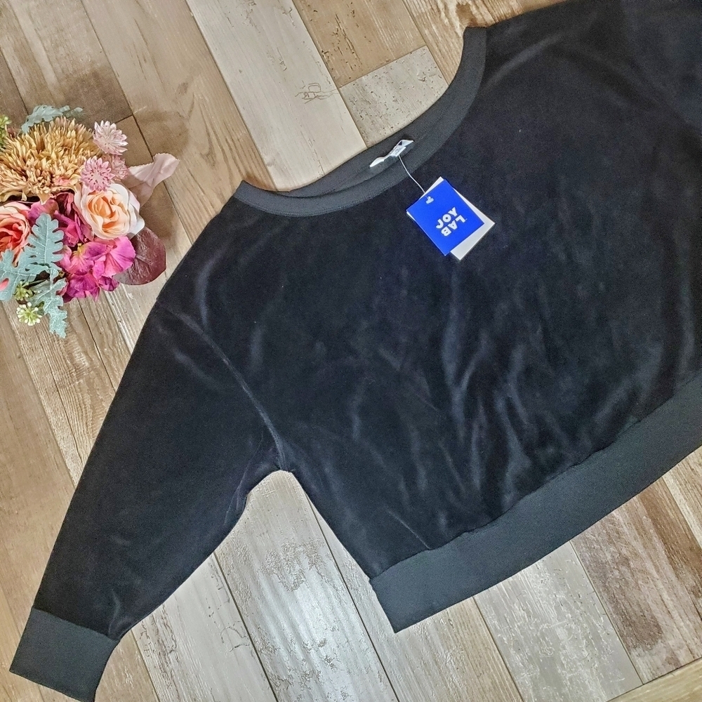NWT JoyLab Black Velour Cropped Relaxed Fit Sweatshirt Women's Size XL - Picture 12 of 16